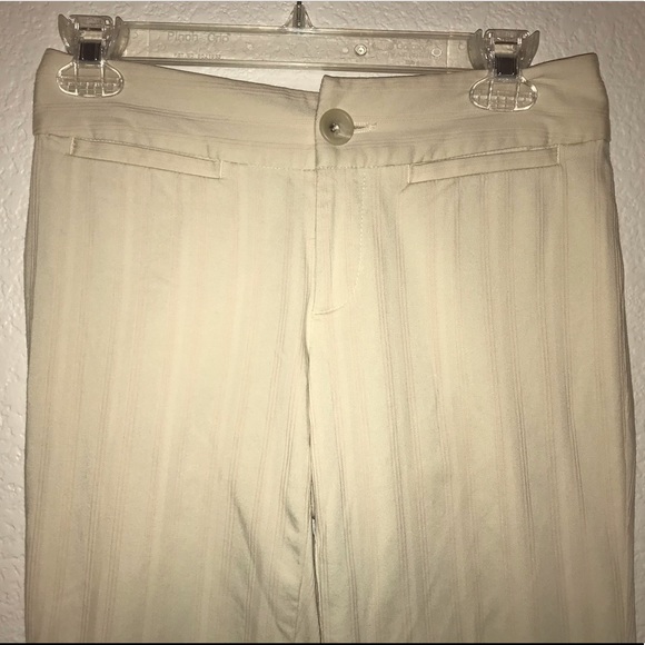 Banana Republic Beige/Cream With Pin-Stripe Capris - Picture 3 of 8